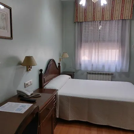 Chipen Hotel *